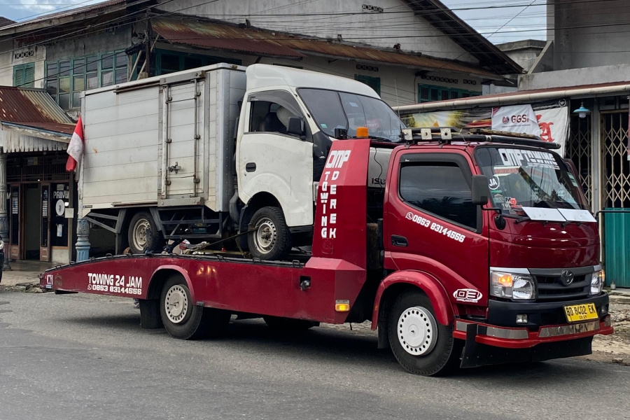 Jasa Angkut Mobil Tronton Jasa Angkut Mobil Tronton